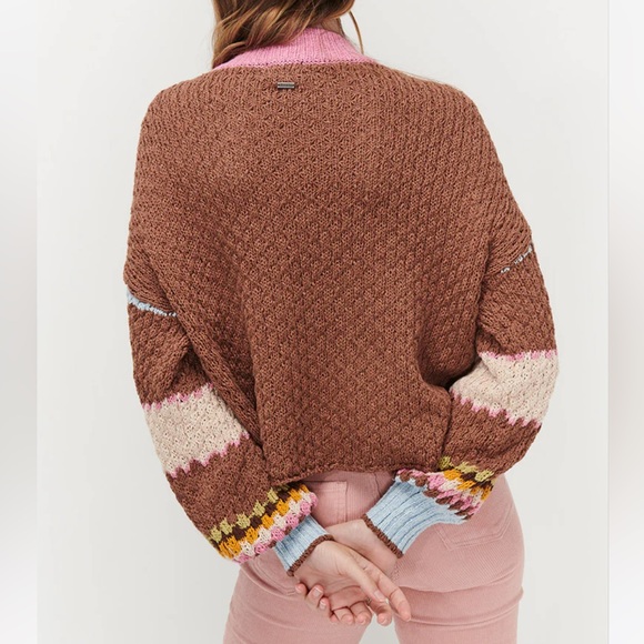 Gorgeous knit sweater!! - Picture 6 of 10